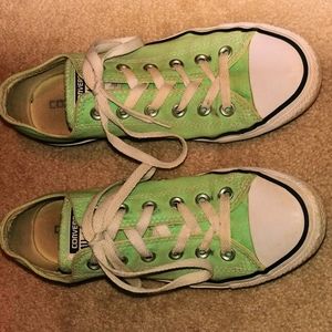 spring green converse